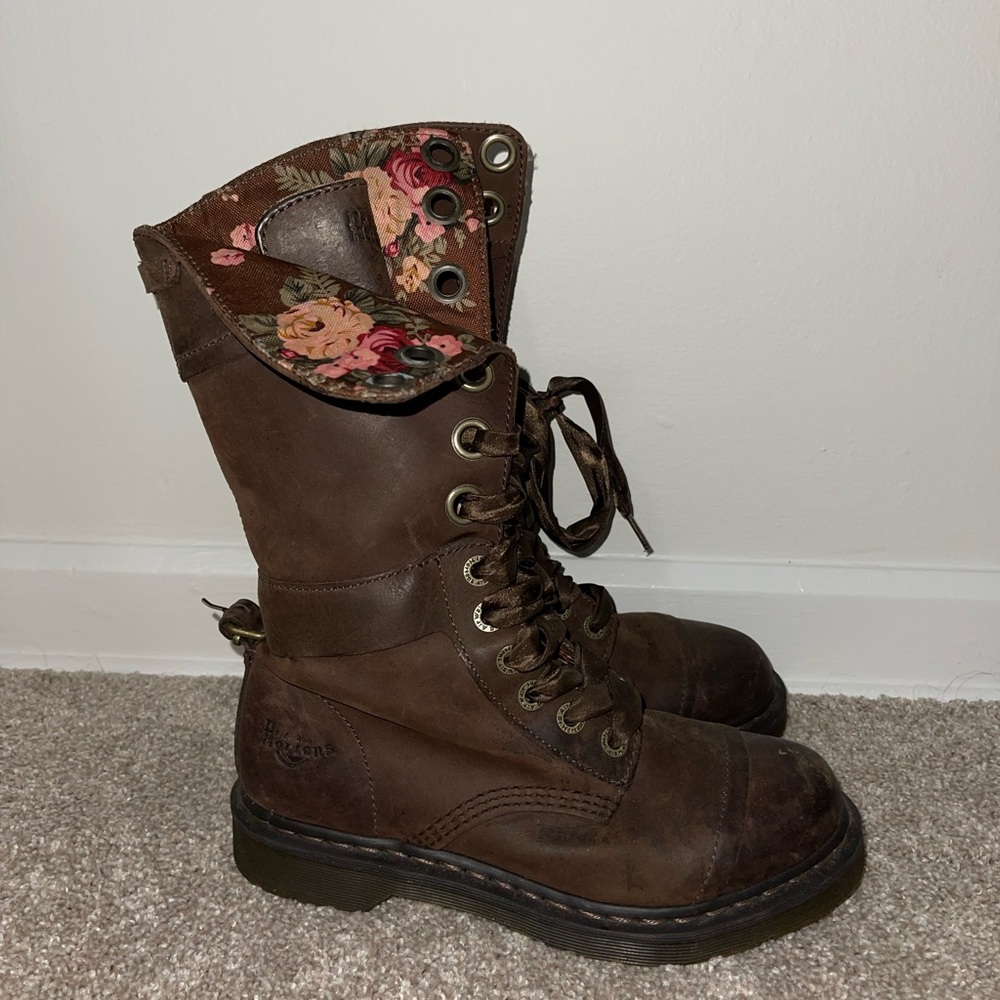 Dr Martens Triumph Boots In Distressed Brown